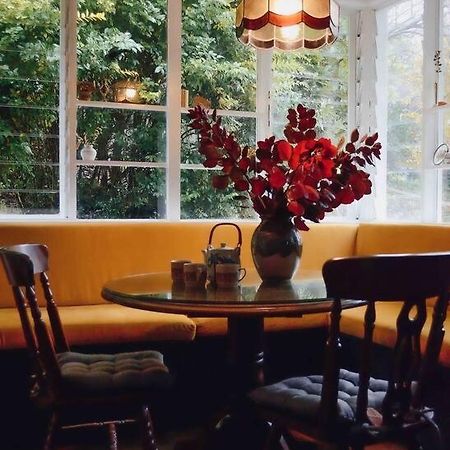 Harrys House Warburton - Peaceful Riverside Cottage In The Perfect Location Luaran gambar