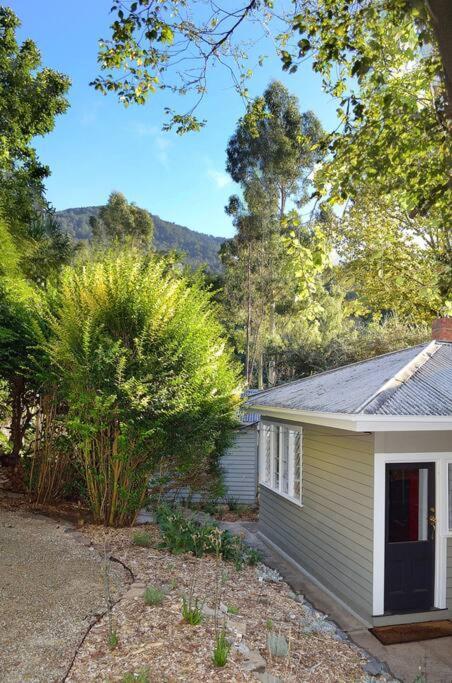 Harrys House Warburton - Peaceful Riverside Cottage In The Perfect Location Luaran gambar